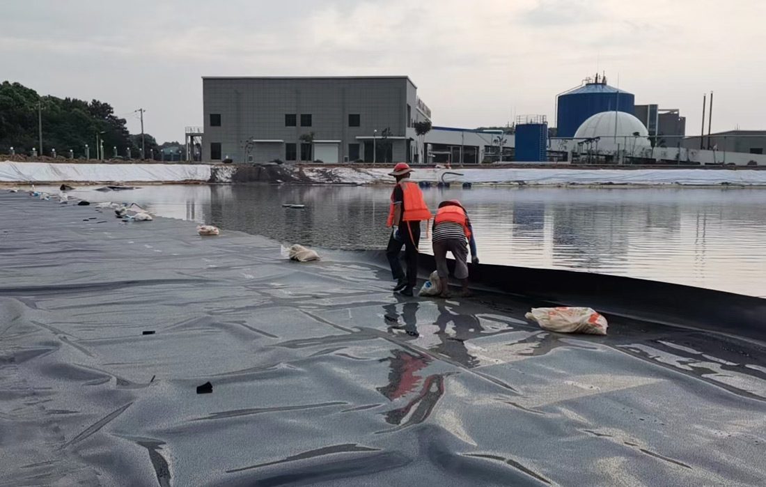 污水池加盖施工现场